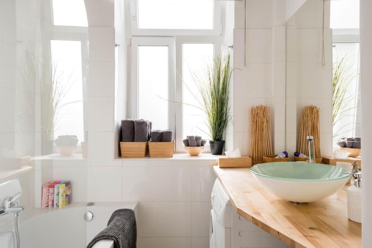 Luxurious And Spacious 5 Min Walk To City Center, 1-2 Vienna Esterno foto