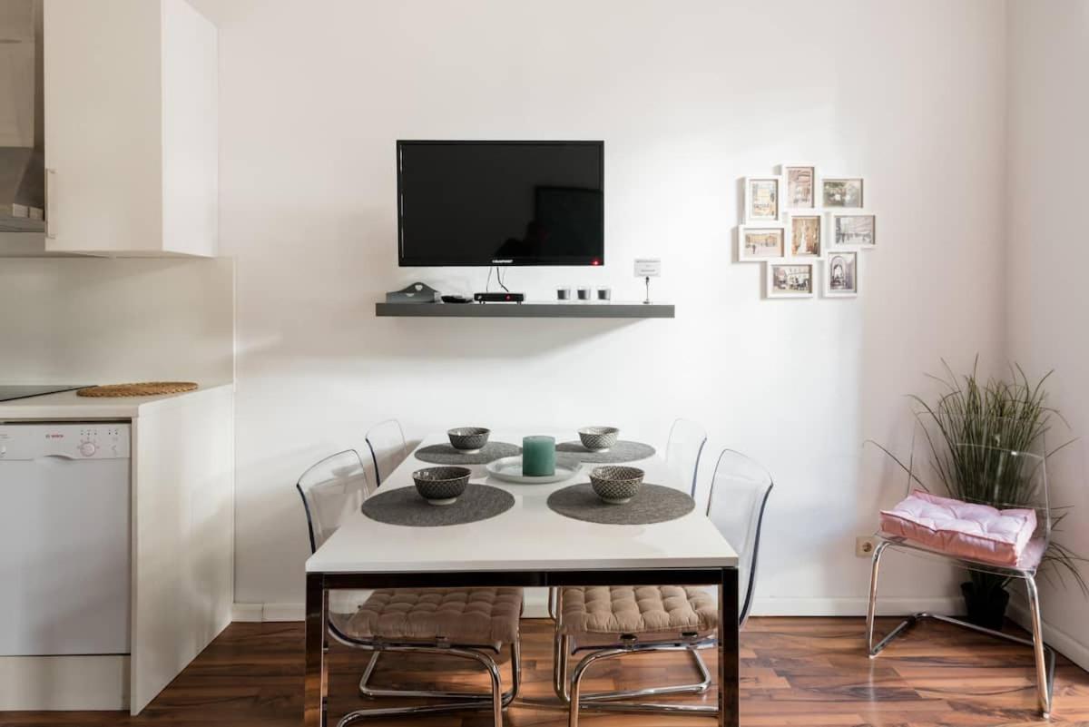 Luxurious And Spacious 5 Min Walk To City Center, 1-2 Vienna Esterno foto